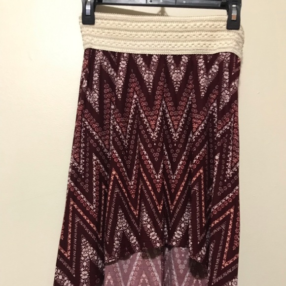 Patterned Spring Skirt - Picture 3 of 5